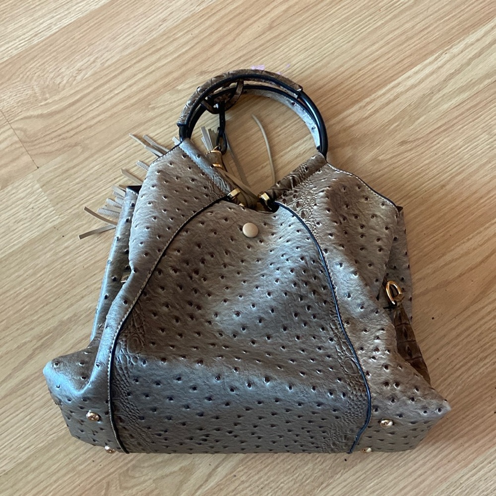 brahmin styled tote bag